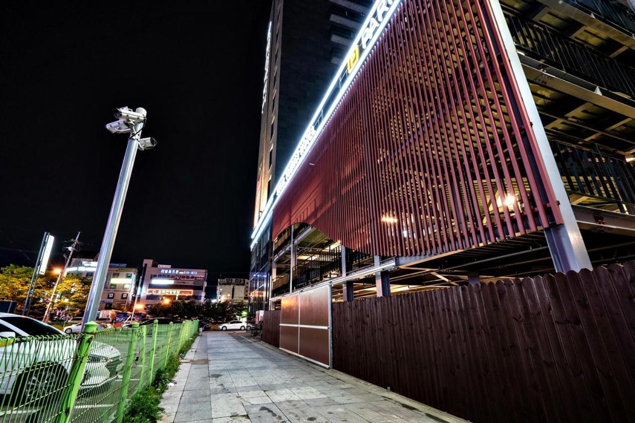 Siheung Seoul Tourist Hotel מראה חיצוני תמונה