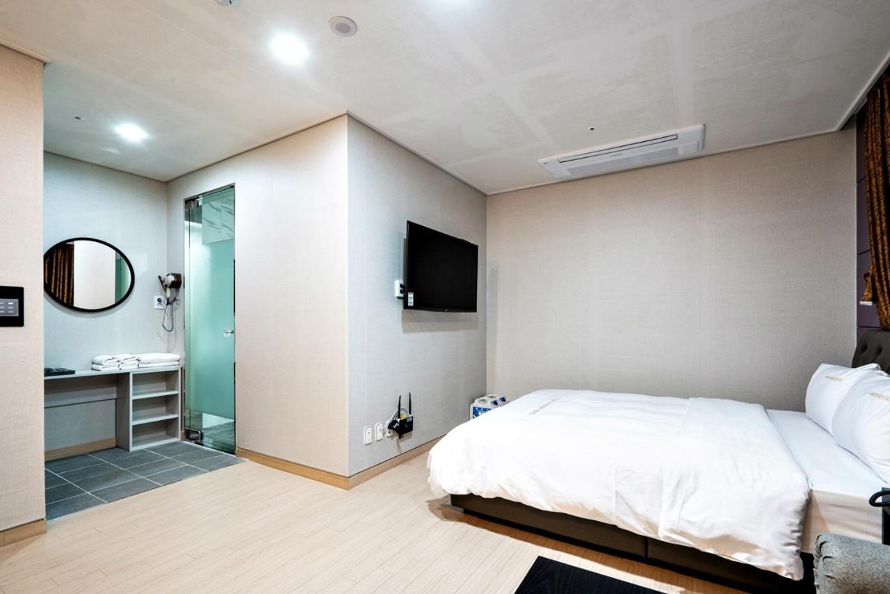Siheung Seoul Tourist Hotel מראה חיצוני תמונה