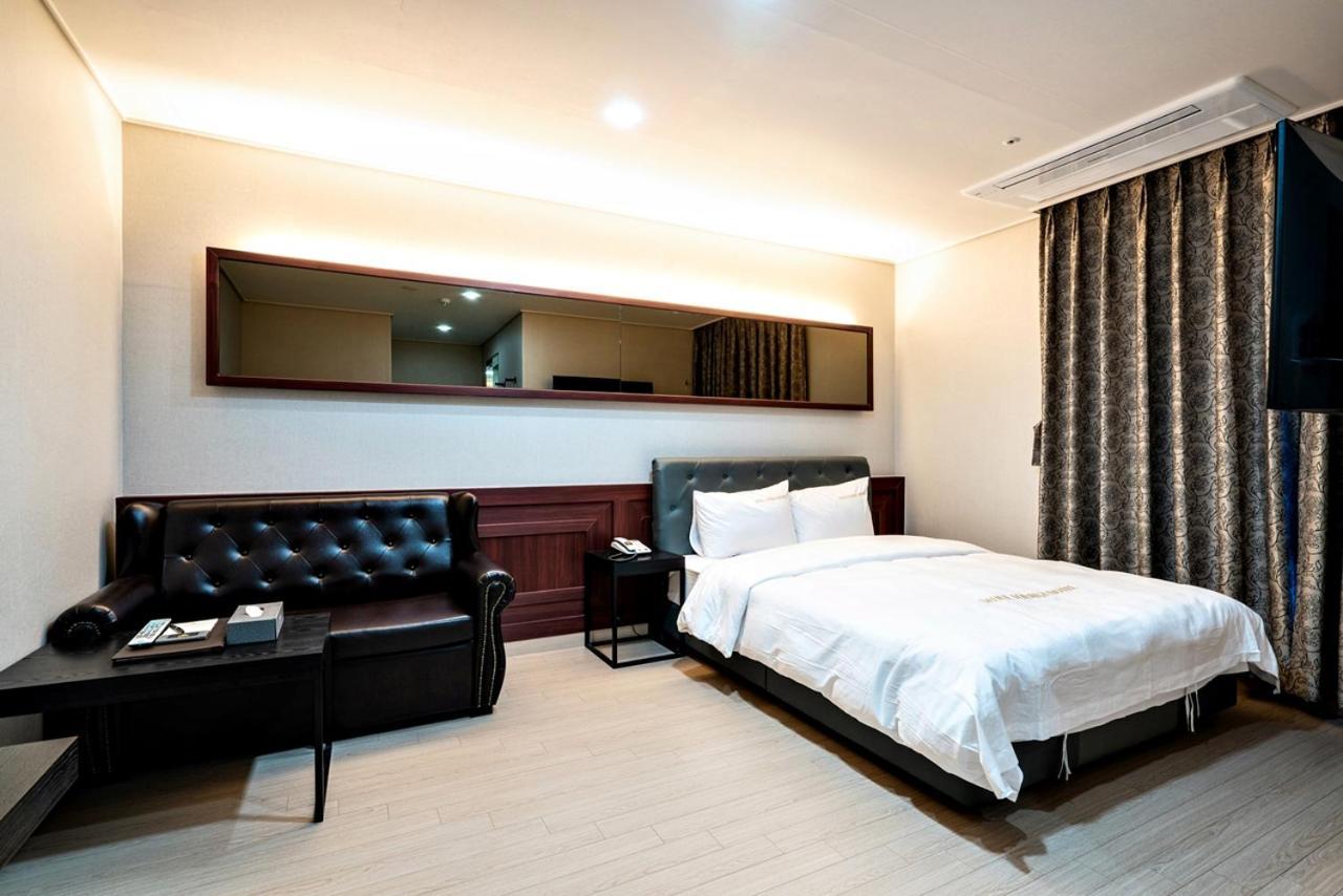 Siheung Seoul Tourist Hotel מראה חיצוני תמונה