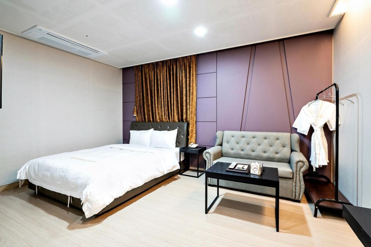 Siheung Seoul Tourist Hotel מראה חיצוני תמונה