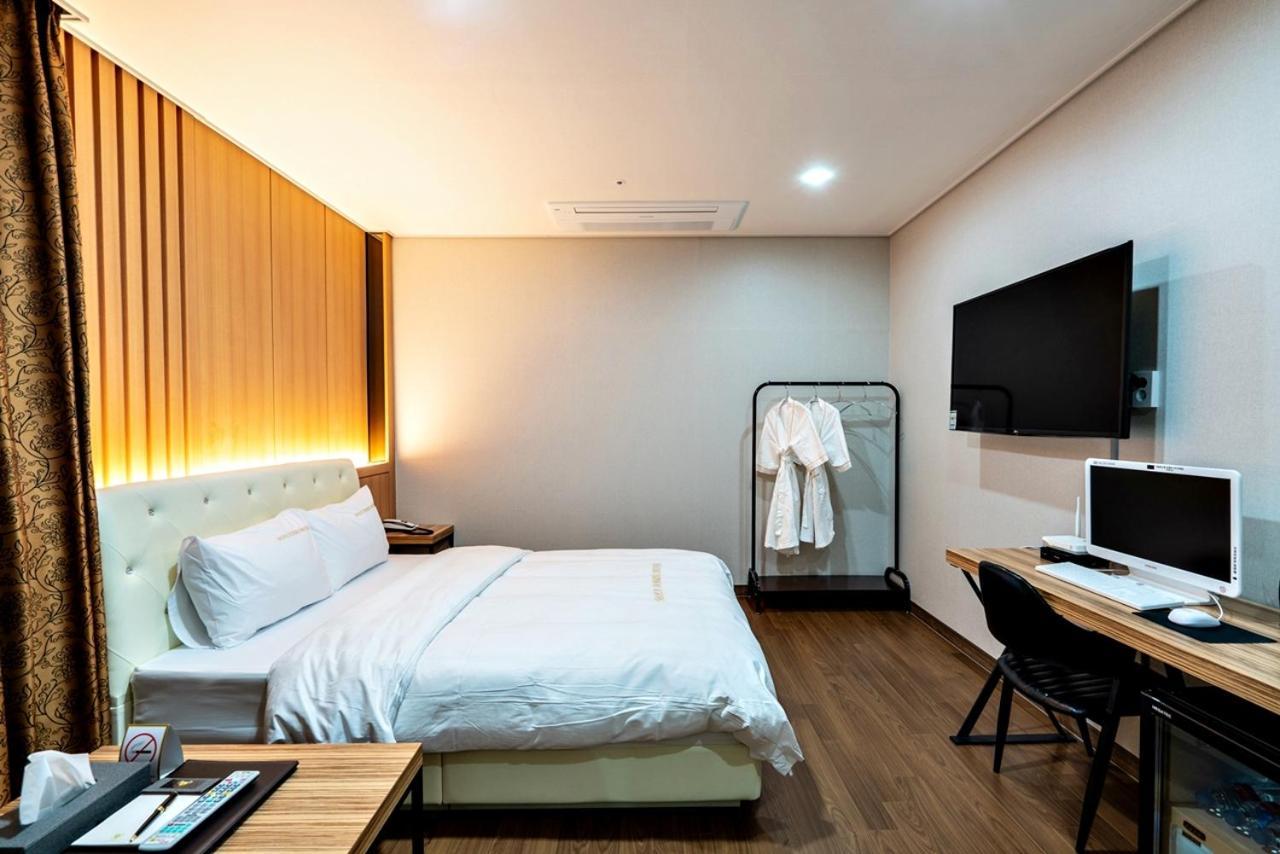 Siheung Seoul Tourist Hotel מראה חיצוני תמונה