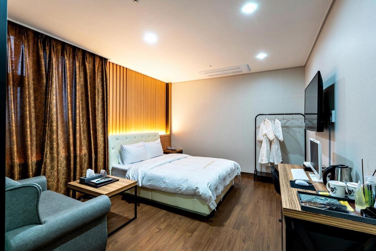 Siheung Seoul Tourist Hotel מראה חיצוני תמונה