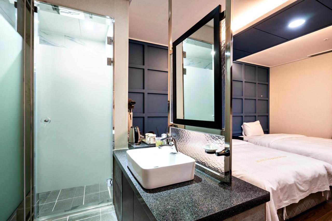 Siheung Seoul Tourist Hotel מראה חיצוני תמונה
