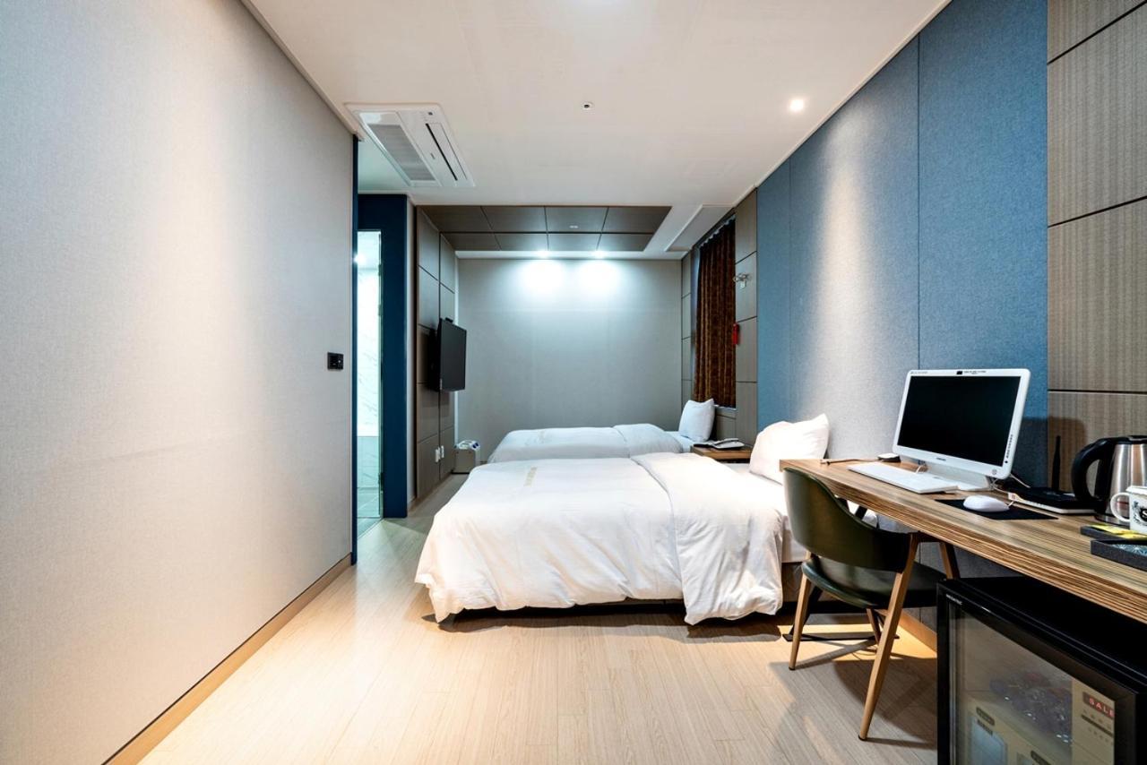 Siheung Seoul Tourist Hotel מראה חיצוני תמונה